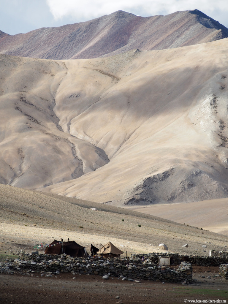 Nomads house near Sangtha, in Ladakh