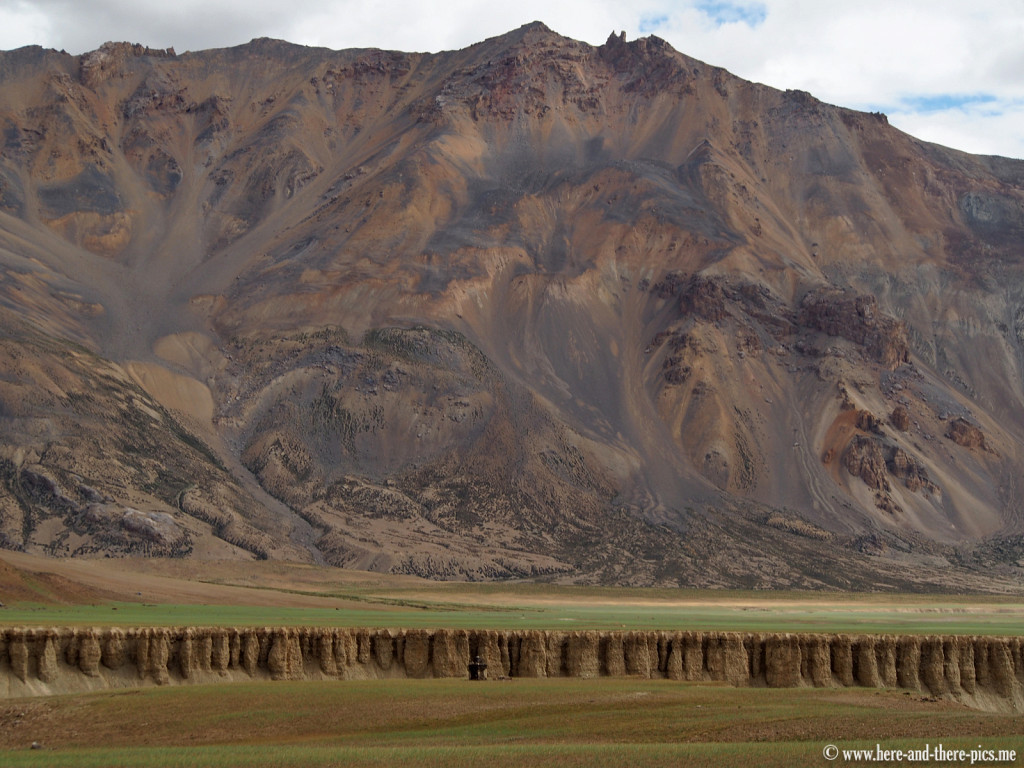 Road from Manali to leh