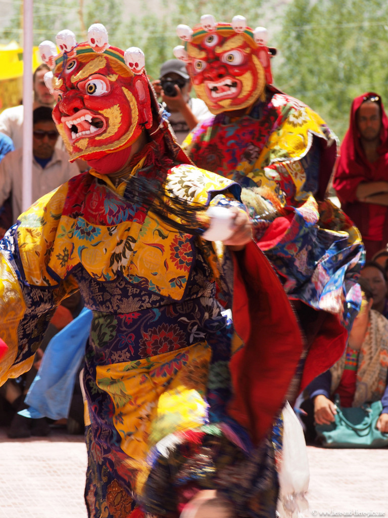 Tak tok gompa festival