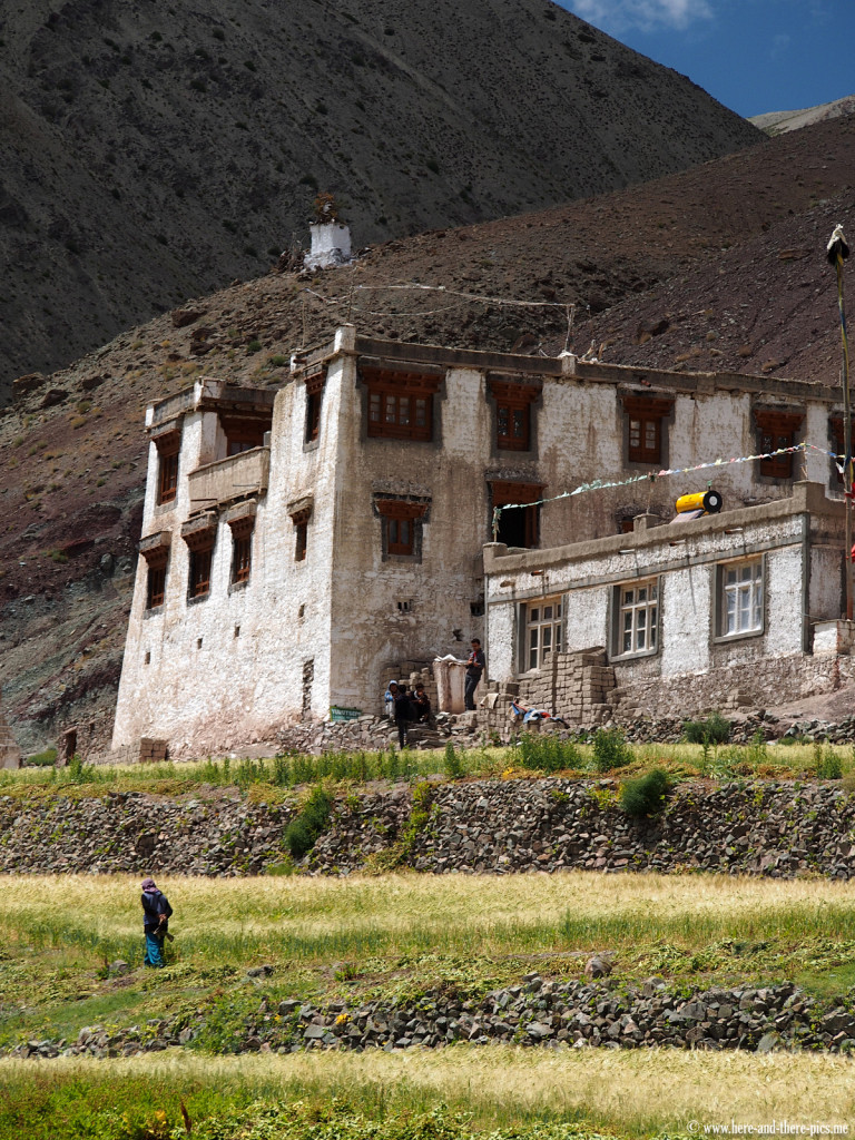 Yurutse, first base camp before the Ganda La