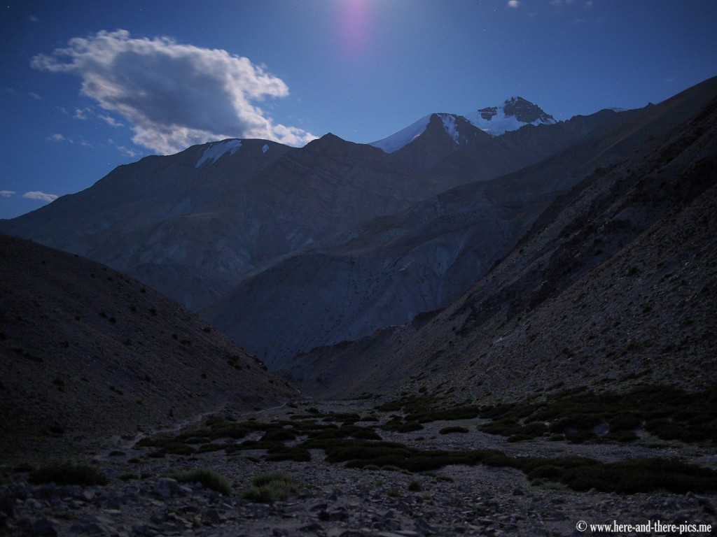 View of the Stok Kangri (6 150 m) by night